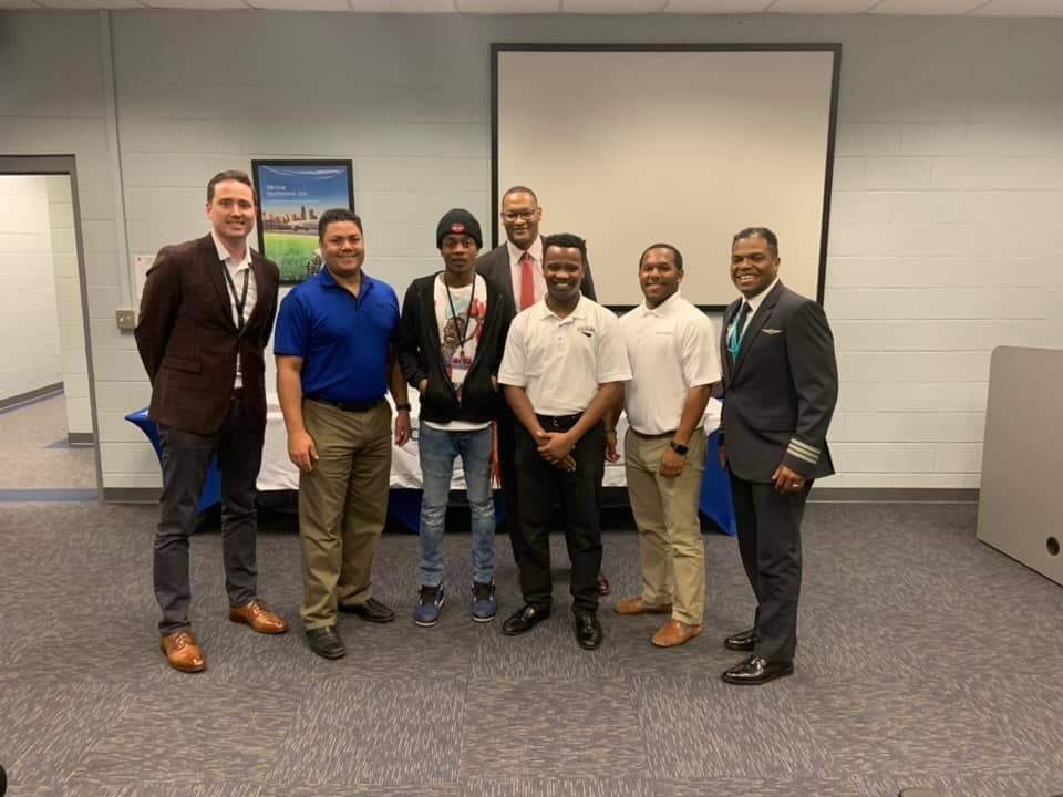 American Airlines and Fly For The Culture came together to educate high school students about the wide range of career opportunities in aviation.